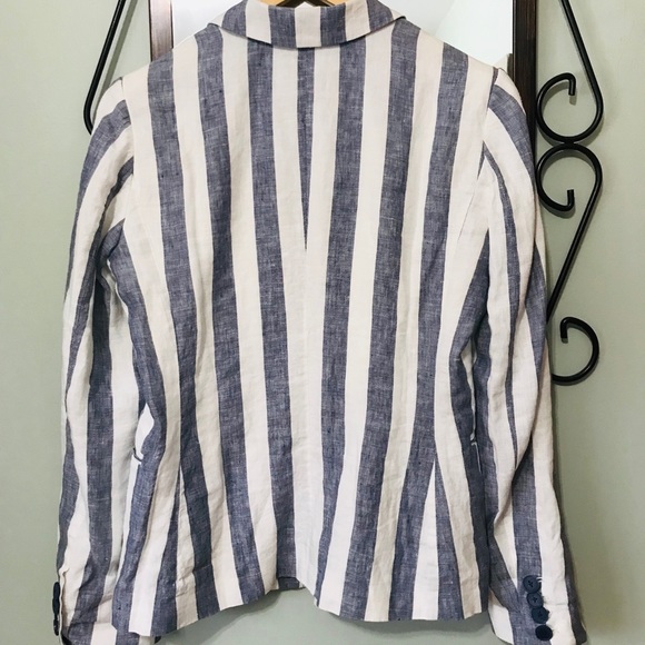 Linen Blazer - Picture 3 of 8